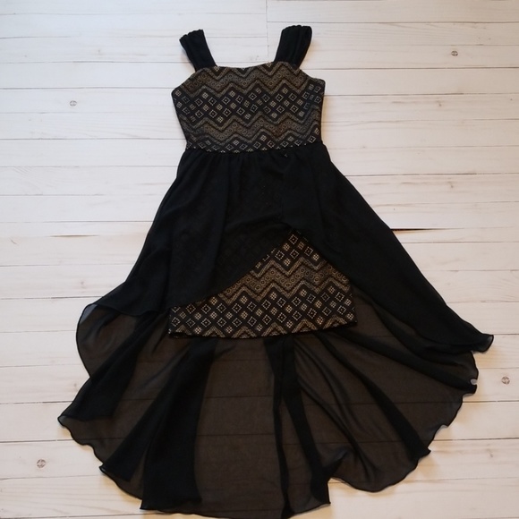 Iz Byer Other - iZ Byer girl size 8 dress.